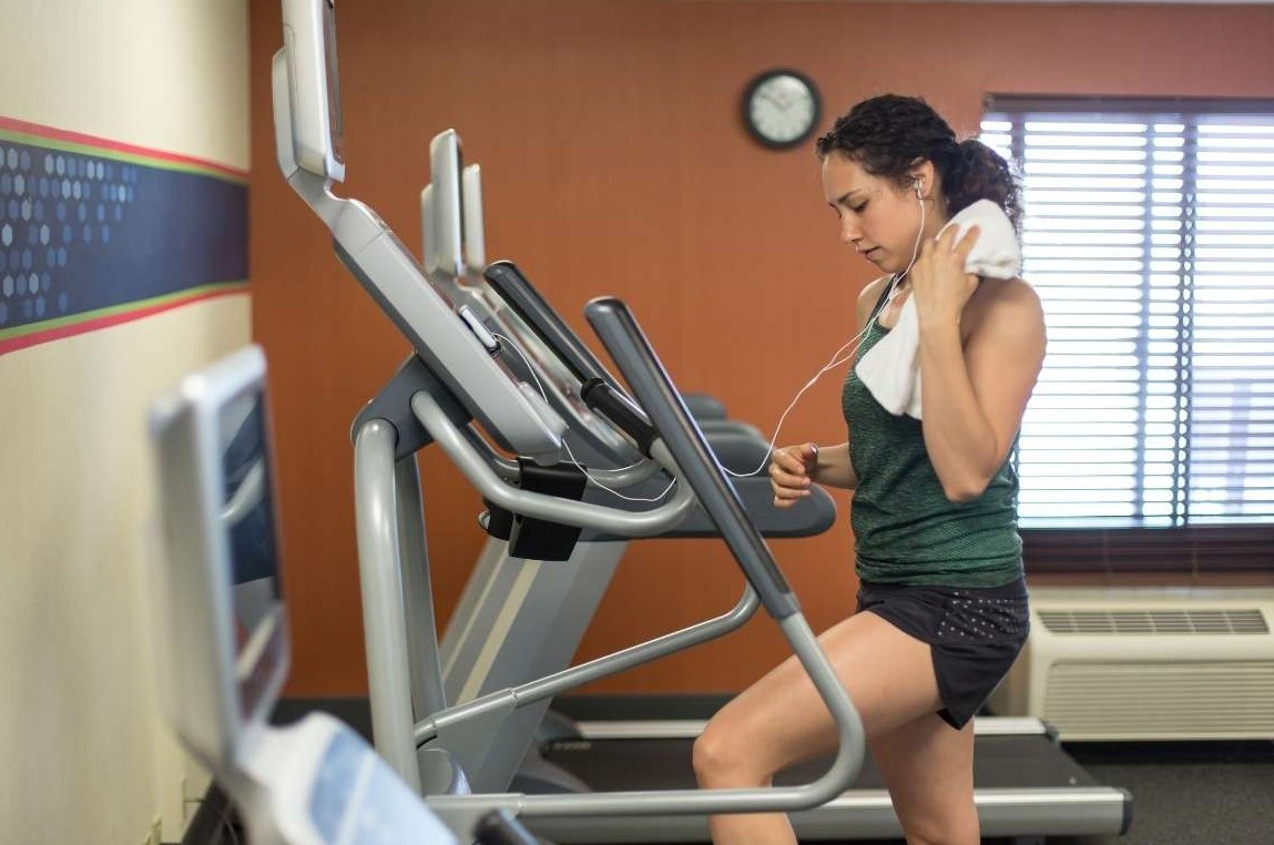 Benefits of Using a Stairmaster to Lose Weight